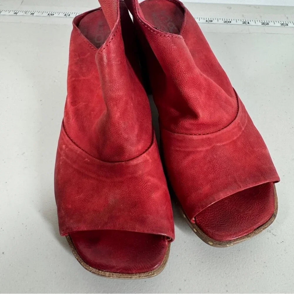 AS98 Red Leather Peep Toe Mules Size 38 Block Heel Boho Hippie Lagenlook - Picture 14 of 16